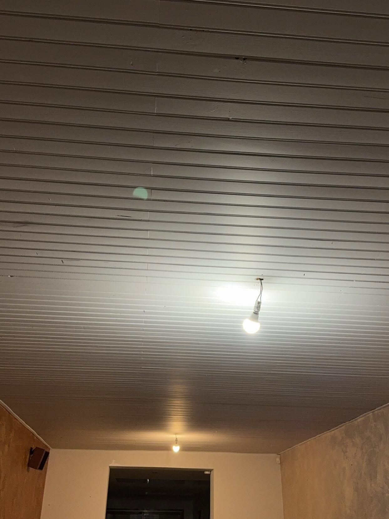 Plafond habillé avec spot intégré